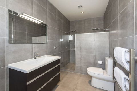Gucci House - Accommodation New Zealand 8