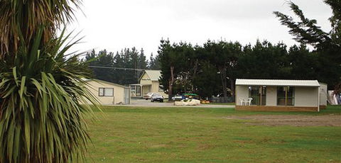 Grumpy's Geraldine Kiwi Holiday Park & Accommodation - Accommodation New Zealand 0