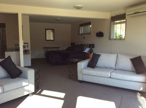 Anchor House - Accommodation New Zealand 1