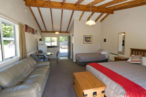 Top Motel Te Anau - Accommodation New Zealand 7