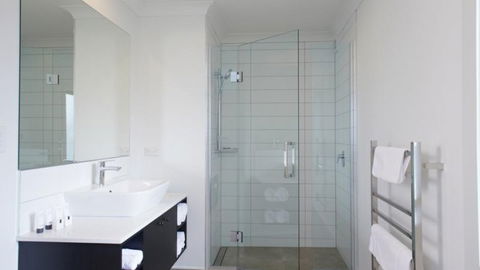 Kelly Road Cambridge Ltd - Accommodation New Zealand 5