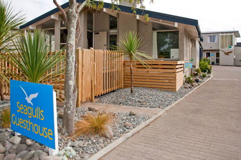 Seagulls Guesthouse - Accommodation New Zealand 0
