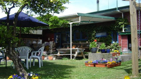 YHA Golden Bay - Accommodation New Zealand 1