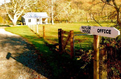 Naylor House - Accommodation New Zealand 3