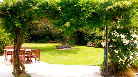 Naylor House - Accommodation New Zealand 12