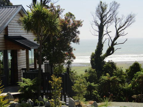 Hide And Seek B&B - Accommodation New Zealand 0