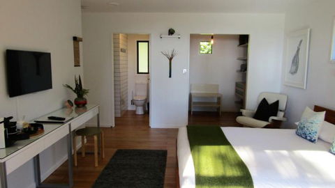 Hide And Seek B&B - Accommodation New Zealand 3