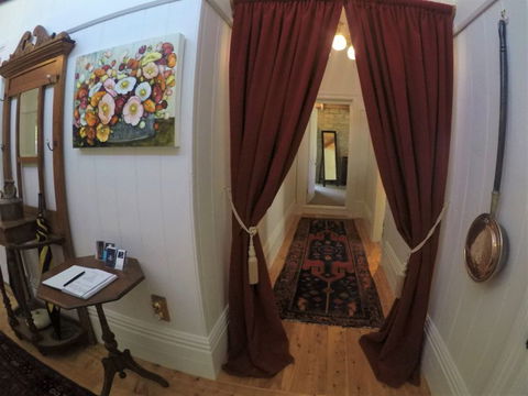 The Old Doctor's Residence - Accommodation New Zealand 6