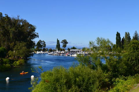 Riverside Apartment Taupo - Accommodation New Zealand 6