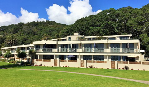 Beachpoint Apartments - Accommodation New Zealand 0