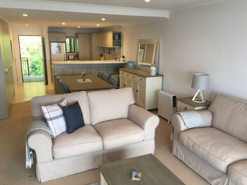 Beachpoint Apartments - Accommodation New Zealand 10