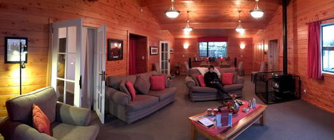 Ranfurly Cottage - Accommodation New Zealand 0
