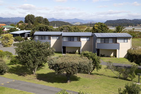 Surf And Sand Ohope's Beachfront Accommodation - Accommodation New Zealand 5