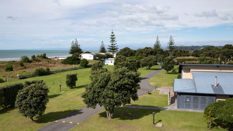 Surf And Sand Ohope's Beachfront Accommodation - Accommodation New Zealand 4
