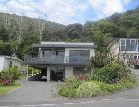 Taurikura Studio Apartment - Accommodation New Zealand 0