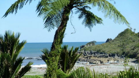 Hydrangea Cottages Punakaiki - Accommodation New Zealand 0