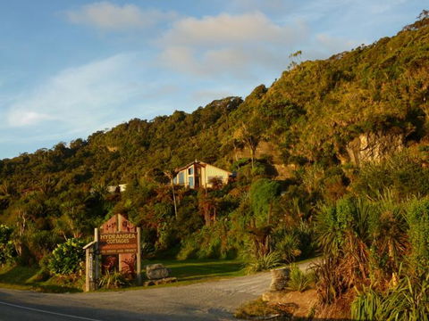Hydrangea Cottages Punakaiki - Accommodation New Zealand 1