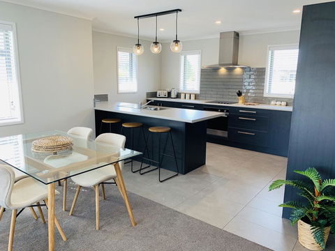 Stunning Brand New Executive Home - Accommodation New Zealand 0