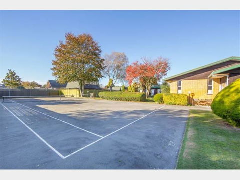 Gumtree Lodge - Accommodation New Zealand 0