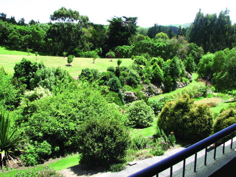 Cathedral Cliffs Gardens And B&B - Accommodation New Zealand 3