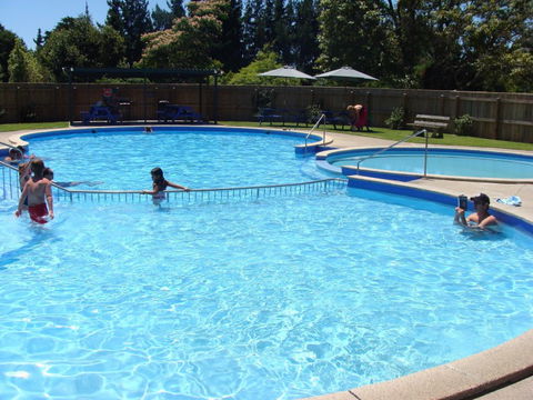 Welcome Bay Hot Pools & Tourist Park - Accommodation New Zealand 6