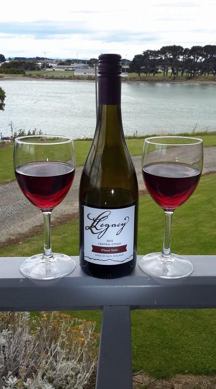 The Crib On Legacy Vineyard - Accommodation New Zealand 3