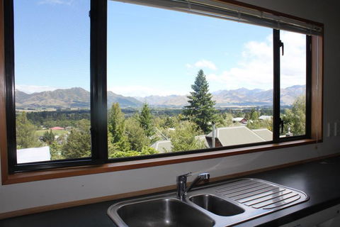 12 Oregon Heights - Tourism Bookings NZ 1
