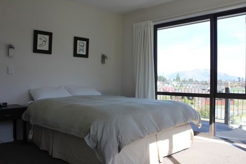 16 Glyn Wye Lane - Accommodation New Zealand 1