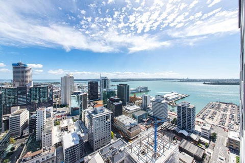2 Brm Apt With Stunning Harbour Views, Level 24 - Accommodation New Zealand 0