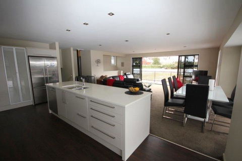 20 Rutherford Crescent - Accommodation New Zealand 3
