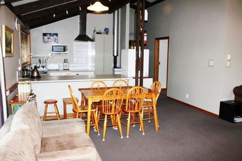 44 Chalet Crescent - Accommodation New Zealand 2
