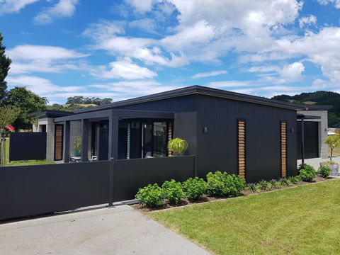 Admiral Waters - Accommodation New Zealand 0