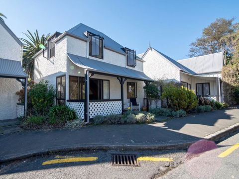 Akaroa Jacques Apartment - Accommodation New Zealand 2