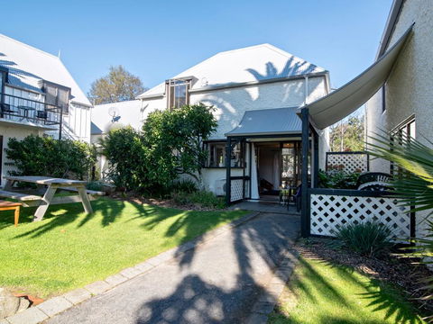 Akaroa Jacques Apartment - Accommodation New Zealand 1