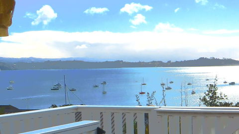 Aloha Cottage On Algies Bay - Accommodation New Zealand 0