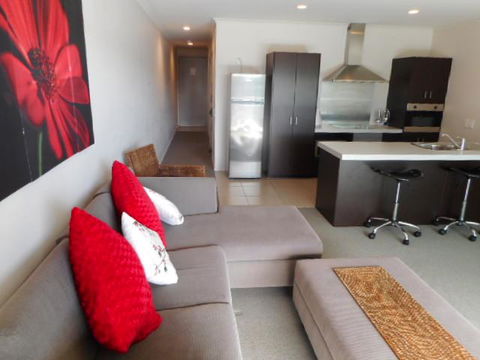 Apartment By The Marina - Accommodation New Zealand 3
