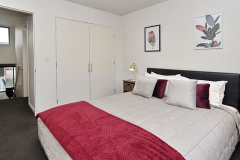 Armagh Apartment 3 - Christchurch Holiday Homes - Accommodation New Zealand 2