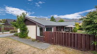 Beacon Point Paradise - Wanaka Holiday Home