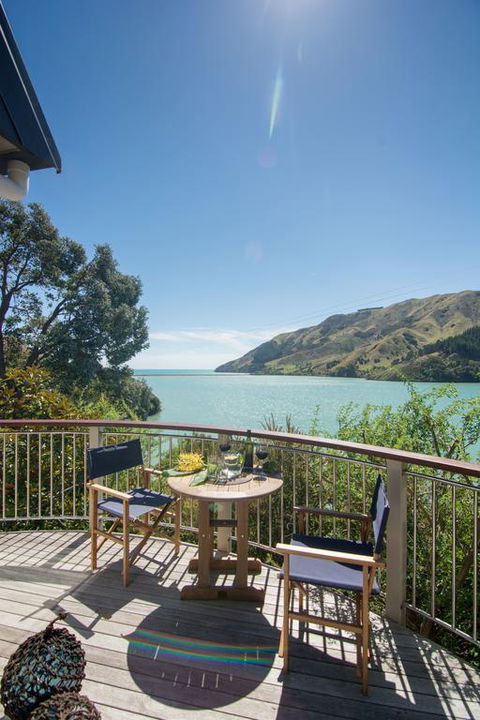 Cable Bay Nest - Accommodation New Zealand 3