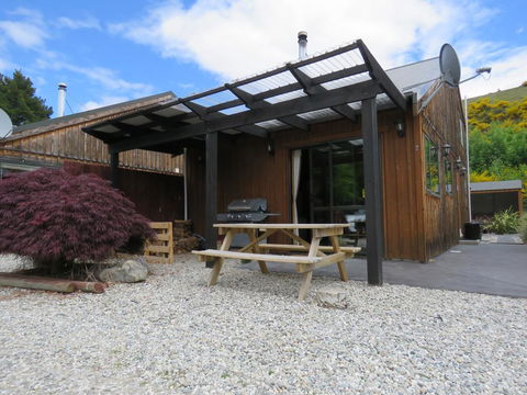 Cardrona Chalet - Accommodation New Zealand 1