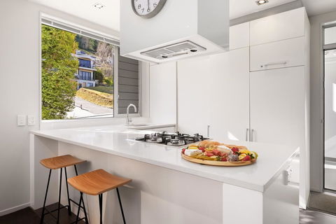 Central Hideaway On Kent - Accommodation New Zealand 2