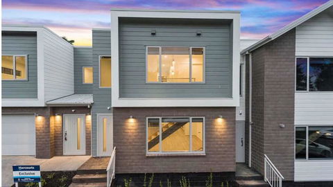 Central Lake Hamilton - Accommodation New Zealand 0