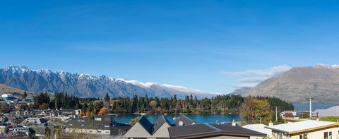 Central Location Spacious House - Accommodation New Zealand 0