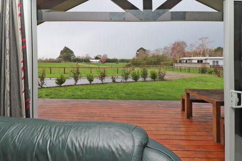 Country Living On Raynes Road - Accommodation New Zealand 2