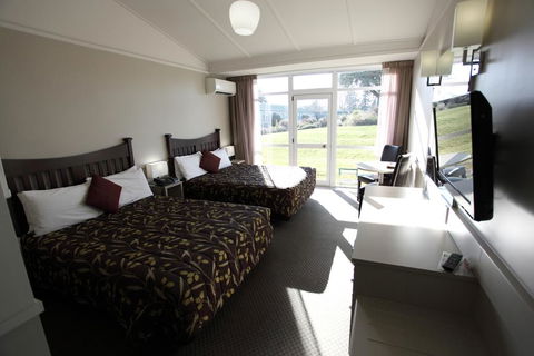 Hotel Ashburton - Accommodation New Zealand 0