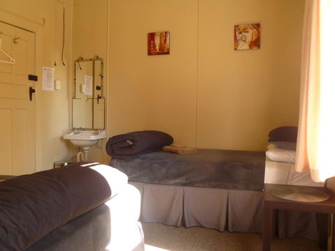 Kaniere Hotel - Accommodation New Zealand 3