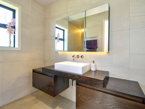 Luxury Shotover Retreat - Accommodation New Zealand 3