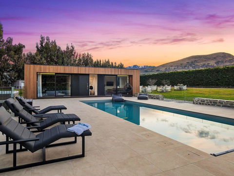 Luxury Shotover Retreat - Accommodation New Zealand 0