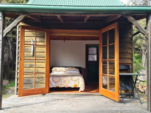 Manaaki Mai, Rustic Retreat - Tourism Bookings NZ 1