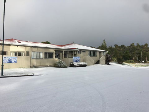 National Park Alpine Lodge - Tourism Bookings NZ 1